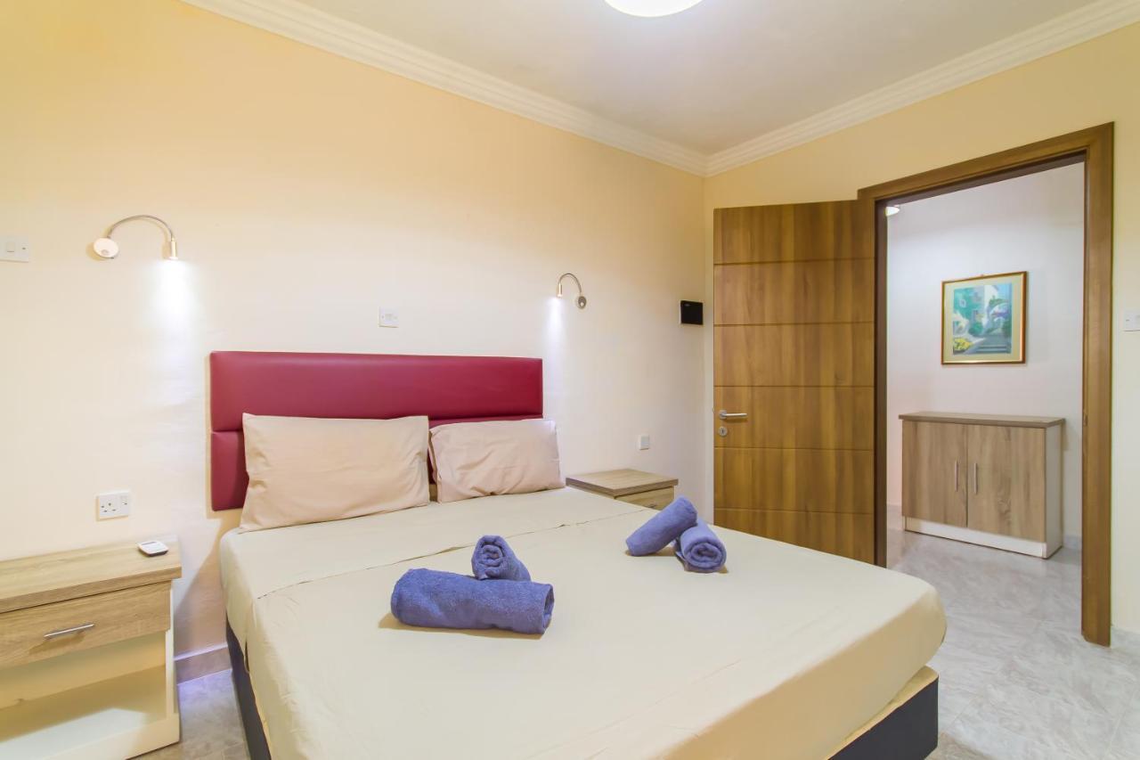 Pool & Sea Merill Apartments Mellieha Luaran gambar