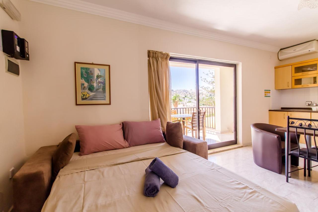 Pool & Sea Merill Apartments Mellieha Luaran gambar