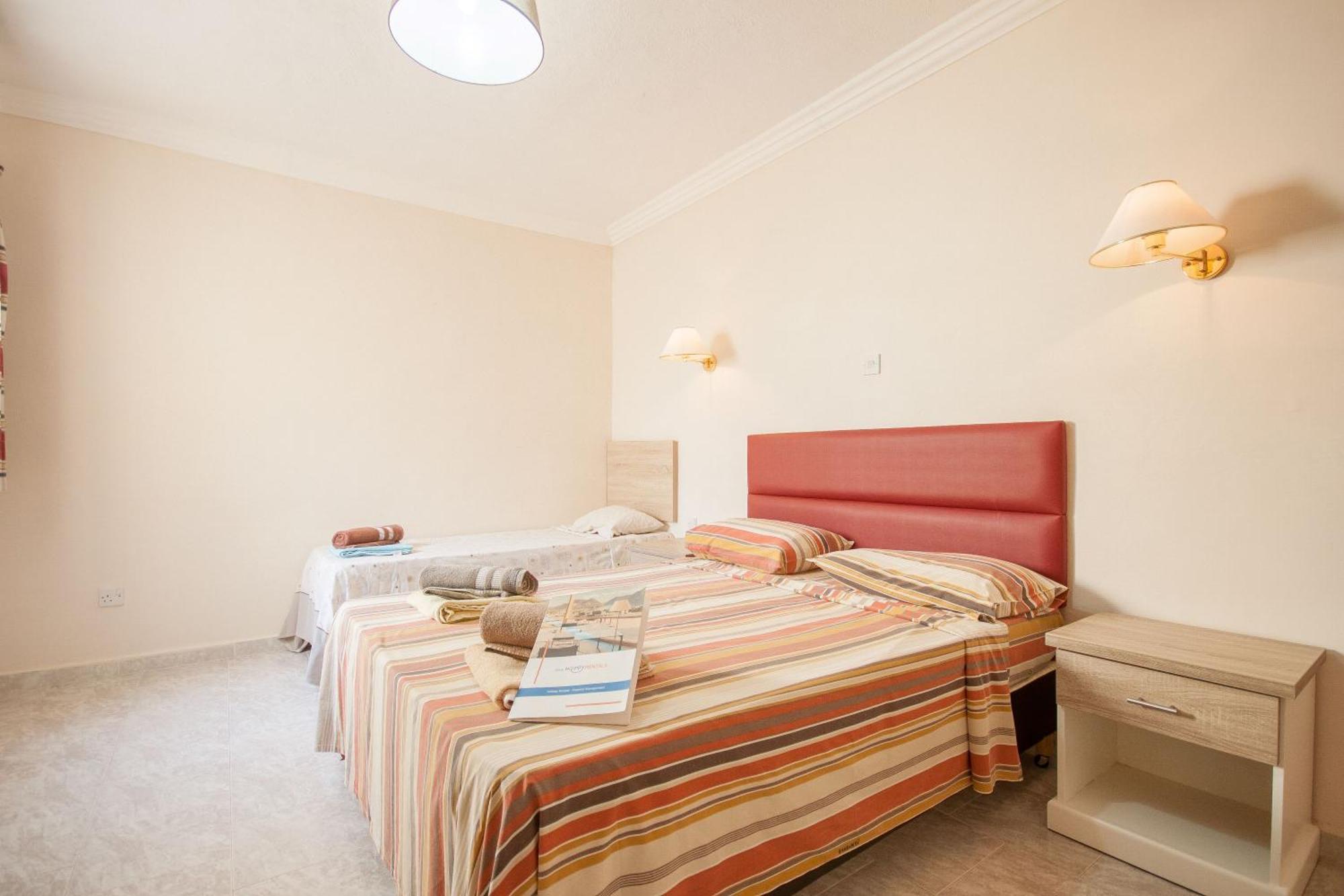Pool & Sea Merill Apartments Mellieha Luaran gambar