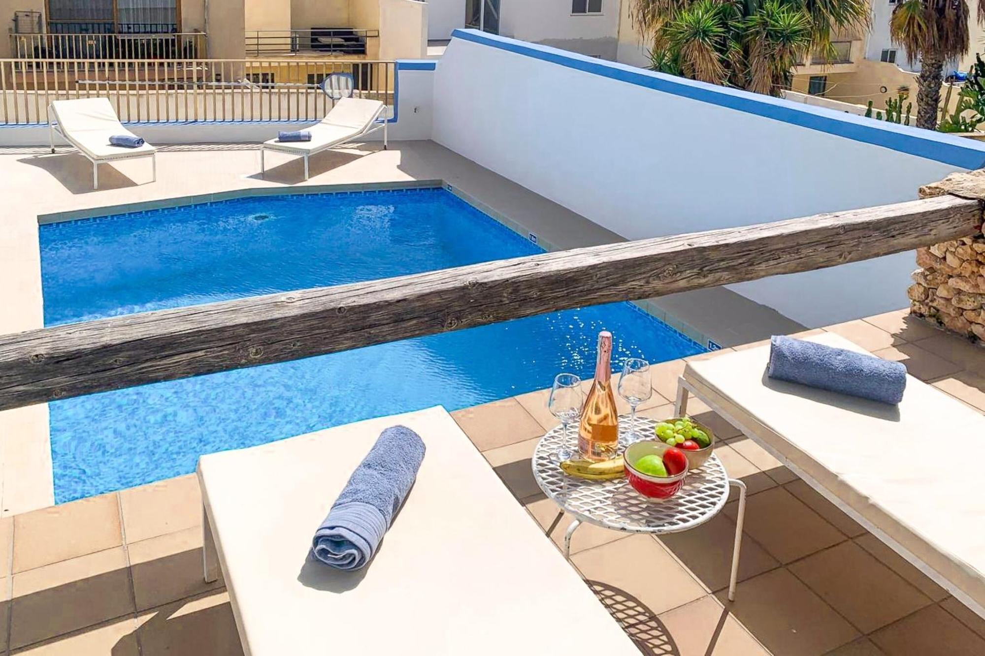 Pool & Sea Merill Apartments Mellieha Luaran gambar